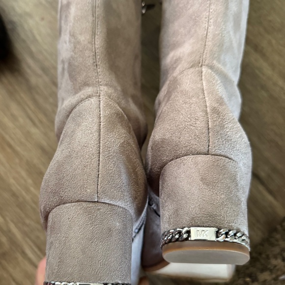 Michael Kors Jamie Over-The-Knee Mid-Heel Boot - Picture 5 of 8